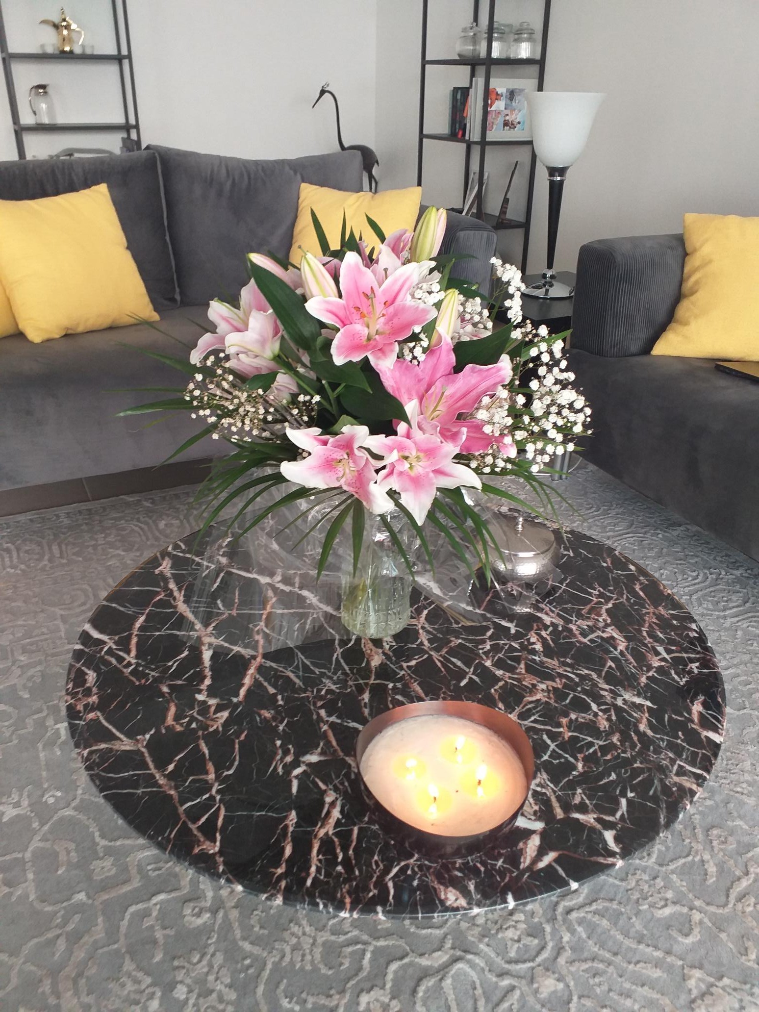 Styled coffee table with lilies — PvLDesigns